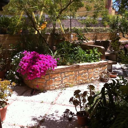 Bed and Breakfast Marinette Barcellona Pozzo di Gotto Exterior foto